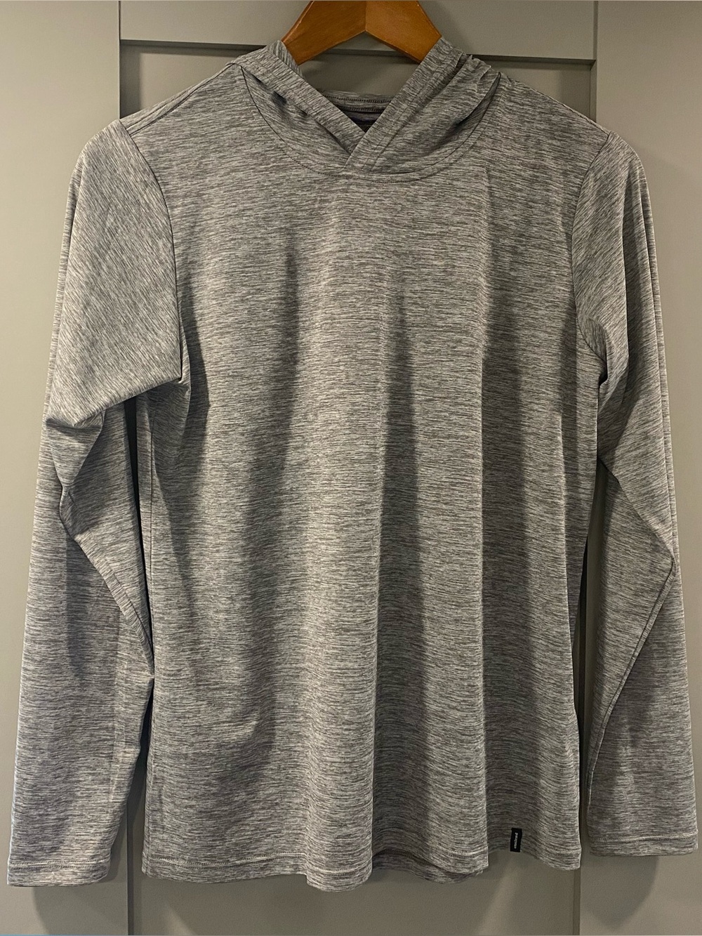 Patagonia Capilene Cool Daily Heather Gray Lightweight Hooded Long Sleeve Top